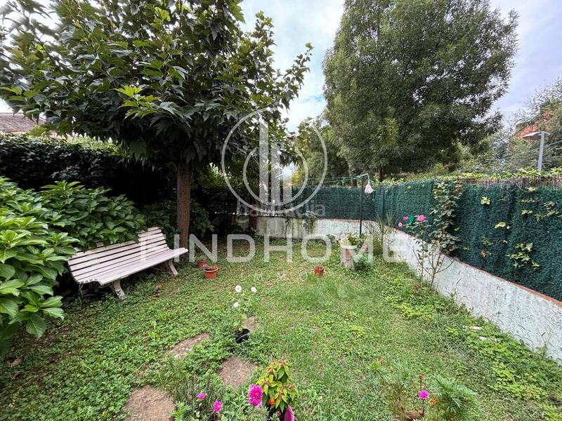 Foto db7b31cf-026c-4346-9819-912a2a69c099. Chalet en Olot