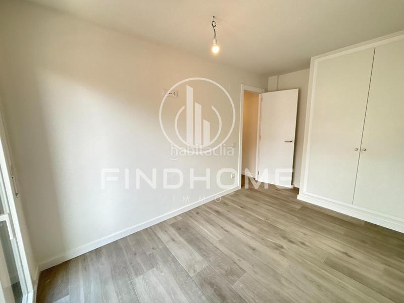 Foto 40dd6eb0-183a-47a3-9a7c-de8dd7767a73. Àtic amb calefacció aparcament a Olot