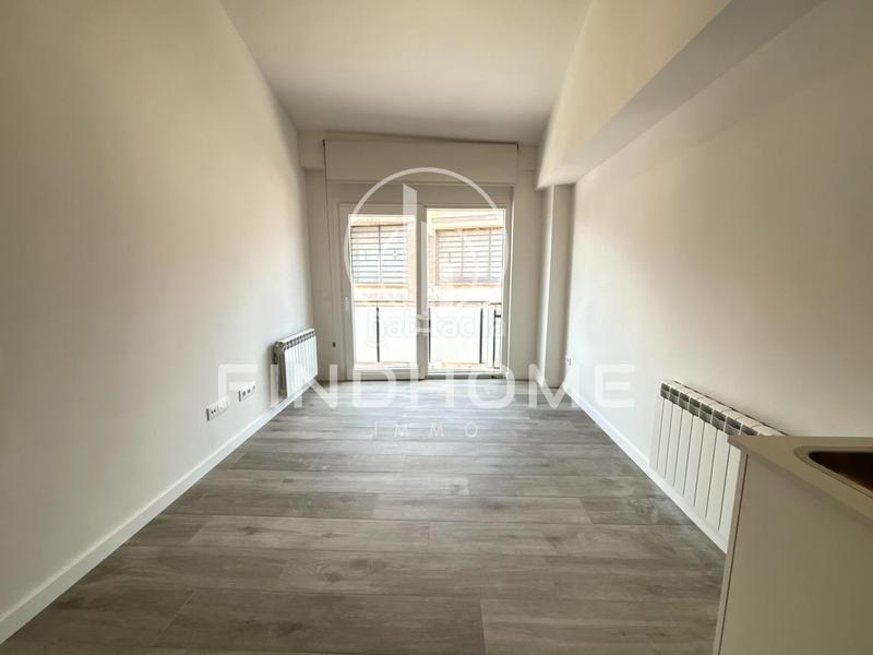 Foto fbb51979-da0d-4b36-883f-1f2d99de86e0. Àtic amb calefacció aparcament a Olot