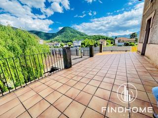 Xalet  Avenida santa coloma. Chalet a la venta en la vall den bas