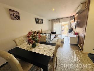 Pis  Carrer pala. Amplio y luminoso piso de 3 habitaciones con vistas a la montaa