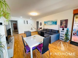 Appartement  Plaça de farners, 23 23. Amplio y luminoso piso reformado en santa coloma de farners