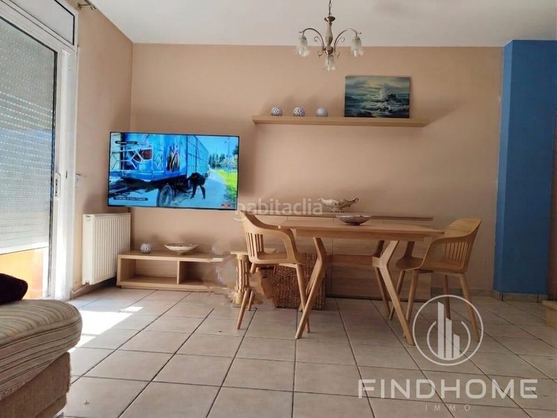 Foto 9c73f7c9-1e46-472e-9bba-b11ab585fccd. Casa adossada amb aparcament a Muga - Gran Reserva - Badia Empuriabrava