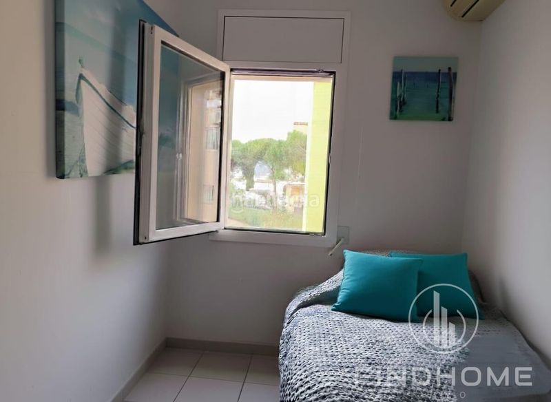 Foto f74884cd-381a-4663-bb2f-bfafe34b0745. Casa adossada amb aparcament a Muga - Gran Reserva - Badia Empuriabrava