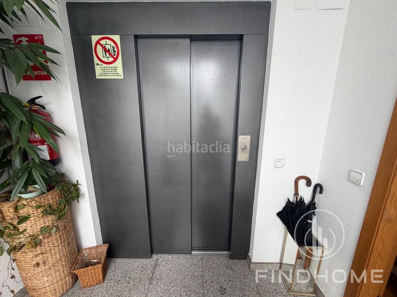 Foto ccf439a4-ef79-45b8-8692-d4f0579b8941. Àtic a calle bisbe vilanova 0 a Olot