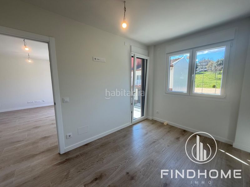 Foto 0024cf05-ba76-46b5-93ff-7c4d0e7b6b34. Pis a carrer de vic a Olot