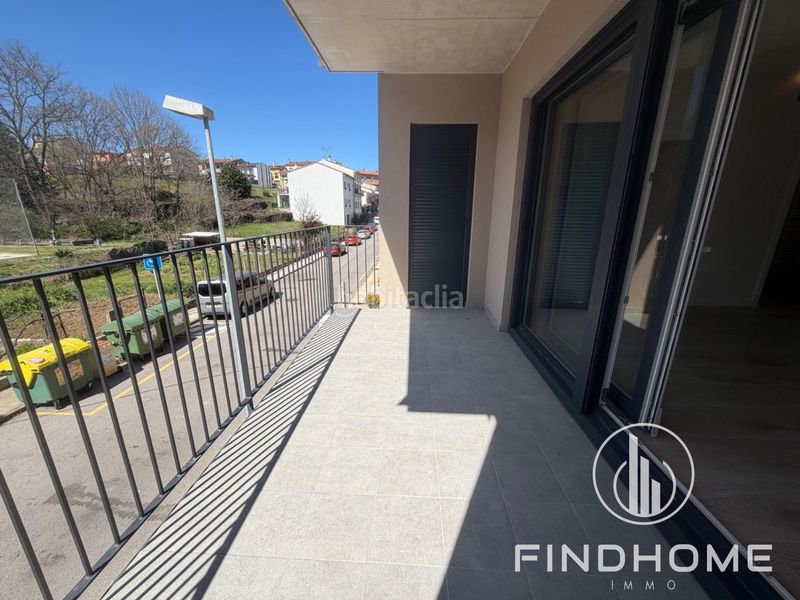 Foto 1850cef5-351d-4b88-9af0-a570a0e5c2af. Pis a carrer de vic a Olot