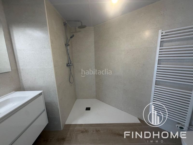 Foto 467e7408-ab8d-49a5-bb4c-7db4b12f5ed7. Pis a carrer de vic a Olot