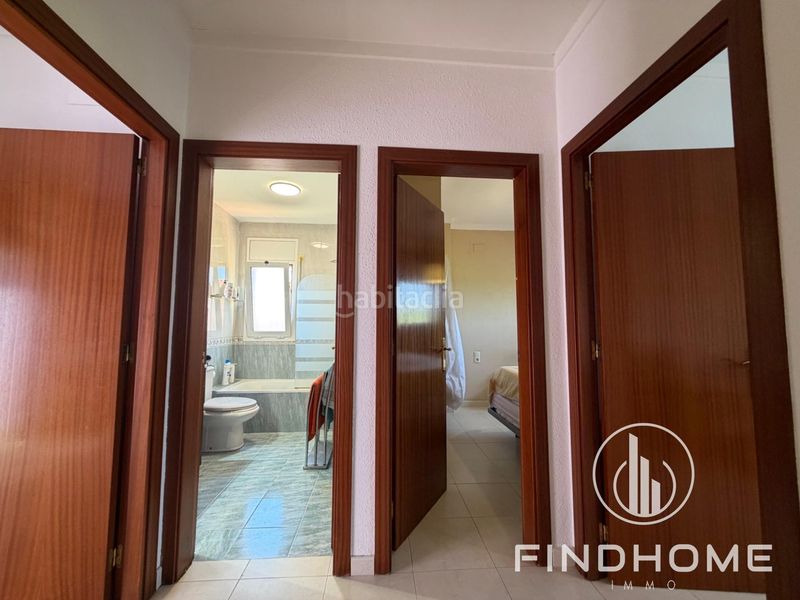 Foto 143a1e81-5247-4128-8254-4236215c6bf8. Casa aparellada amb calefacció aparcament piscina a Avinyonet de Puigventós