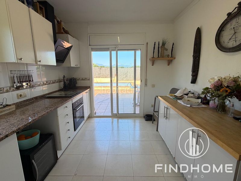 Foto 571057c8-87c2-4c2b-b58f-917ab5665a82. Casa aparellada amb calefacció aparcament piscina a Avinyonet de Puigventós