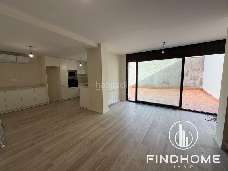 Foto 4cf786b9-db56-49cb-a4eb-84fdf1159271. Casa a schiera in carrer carrer miquel servet in Olot