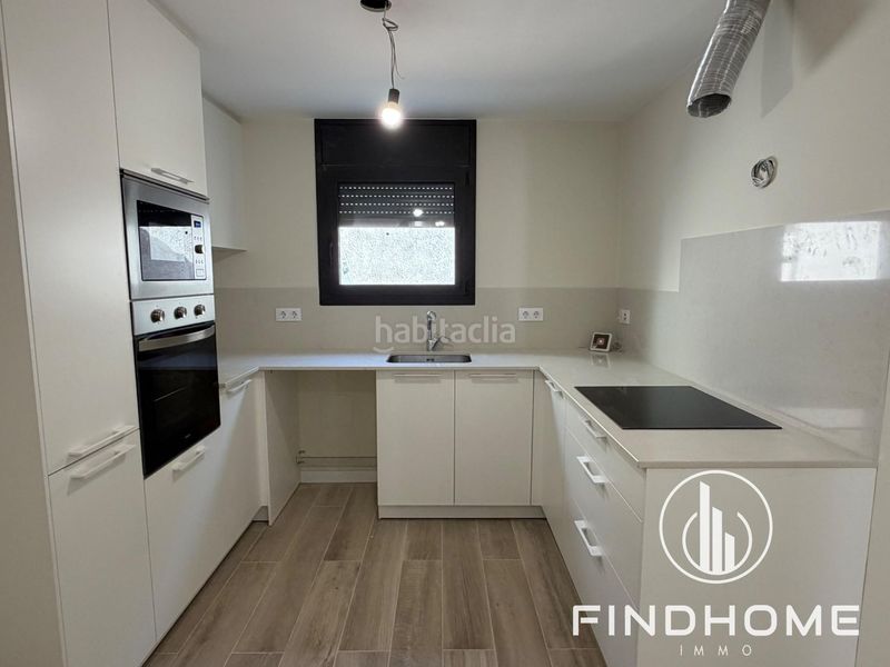 Foto 5536dd53-1f83-4683-8d91-a39ec93bf4e9. Casa a schiera in carrer carrer miquel servet in Olot