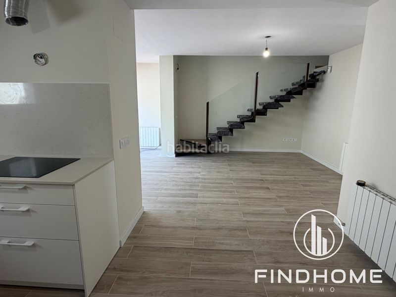 Foto 95fba759-6a4f-4b6d-8ad6-3d59230b9ff8. Casa a schiera in carrer carrer miquel servet in Olot