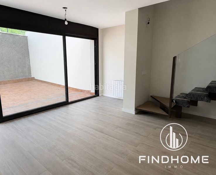 Foto d3f706c3-e772-4cae-9d5a-cedd323425ce. Casa a schiera in carrer carrer miquel servet in Olot