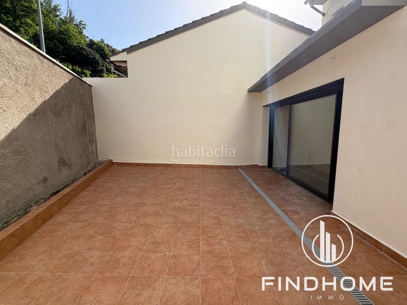 Foto f6775e42-502b-4b8e-ba11-e0c33bcc1d99. Casa a schiera in carrer carrer miquel servet in Olot