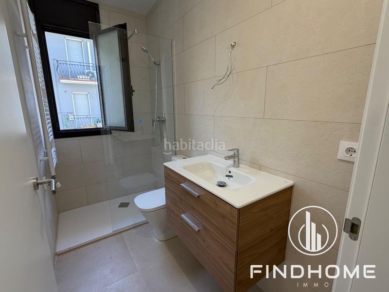 Foto fef4d18c-1a4d-4269-8ce3-821d818c2435. Casa a schiera in carrer carrer miquel servet in Olot