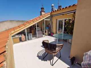 Dachwohnung  Carrer carrer compositor abdó mundi. Ático dúplex reformado con terraza y solárium en el centro de fi