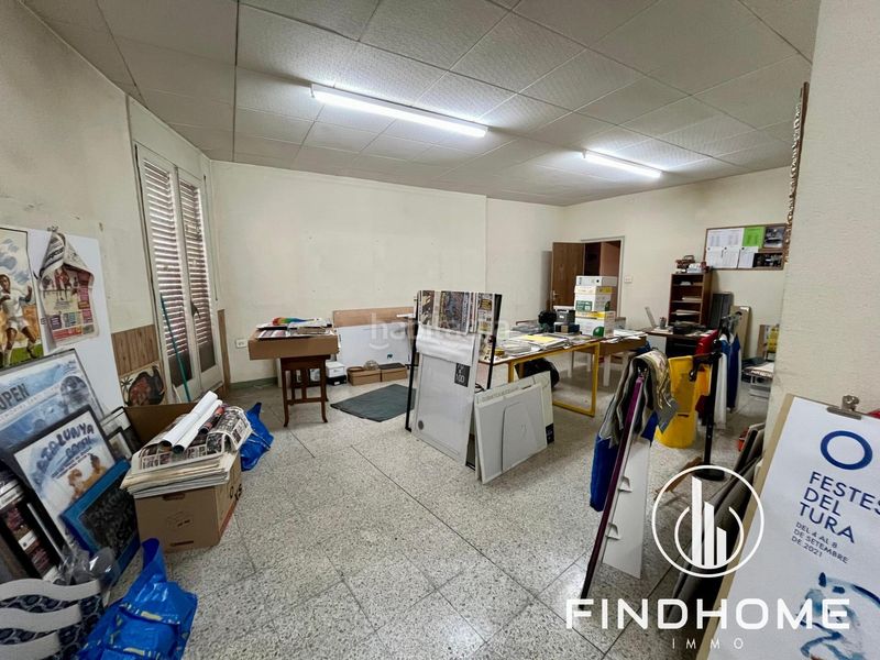 Foto 41d85b8e-2749-4430-bc3b-857b24f4758a. Edificio in Olot