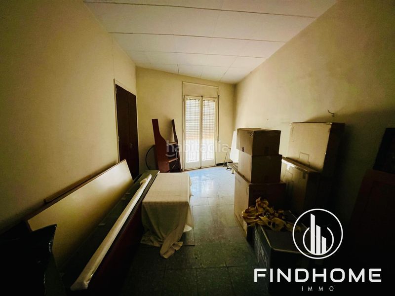 Foto 84cb4874-9d3d-4e8c-abdc-a95e3ae5f130. Edifici a Olot