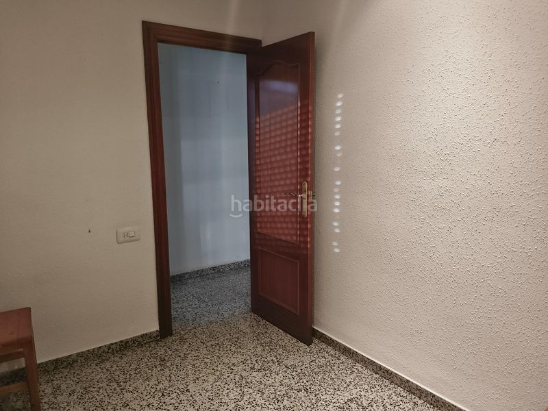 Foto 0bcec5a7-9b35-493a-8784-3933d2564a77. Àtic a carrer de ramon basil a Eixample-Horta Capallera Figueres