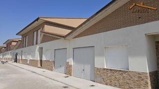Casa adossada a Novés
