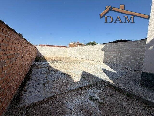 Foto 122a7db3-82d2-4b39-8c7f-352884bc3580. Casa aparellada a Carmena