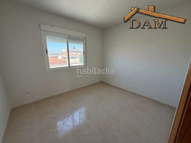 Foto 67a416e3-0f16-4f78-b0d5-dcb1ba156de5. Casa aparellada a Carmena