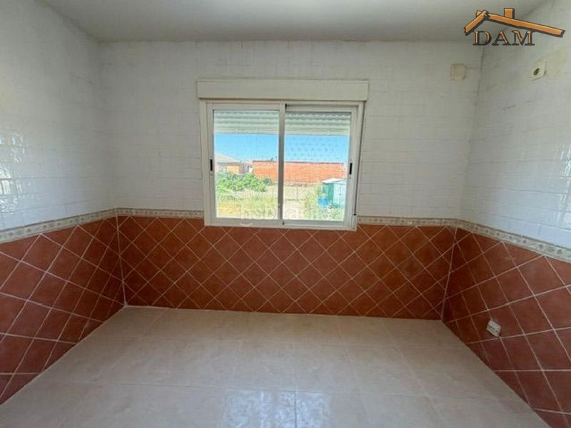 Foto 53a24a59-516a-48a6-9414-f19d26f210e1. Casa pareada en Carmena