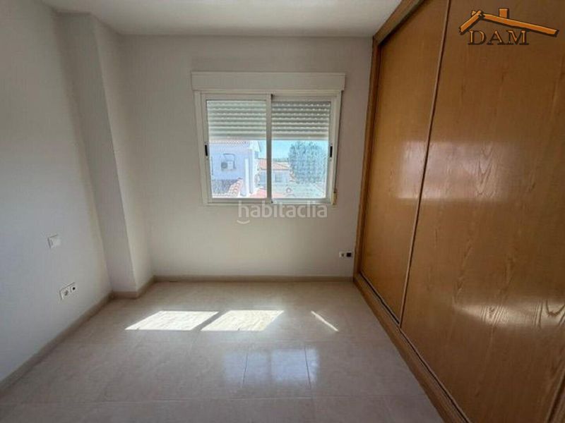Foto 76df2fd8-ad4e-41a3-bcd5-50b6b51b8e14. Casa pareada en Carmena