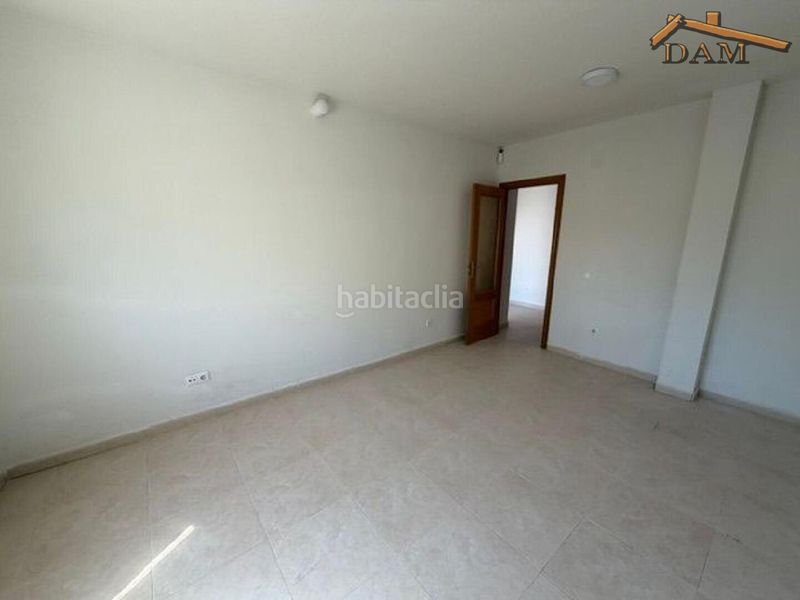 Foto bea4f58f-8b4b-496a-926c-7f822371689f. Casa pareada en Carmena