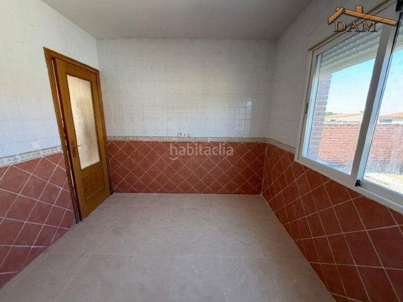 Foto c656662d-72c3-4516-a64d-7196cafb2136. Casa pareada en Carmena