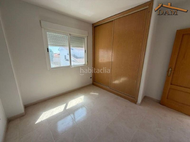 Foto d1a0f434-9d2f-4e47-b02b-f1c137da97c5. Casa pareada en Carmena