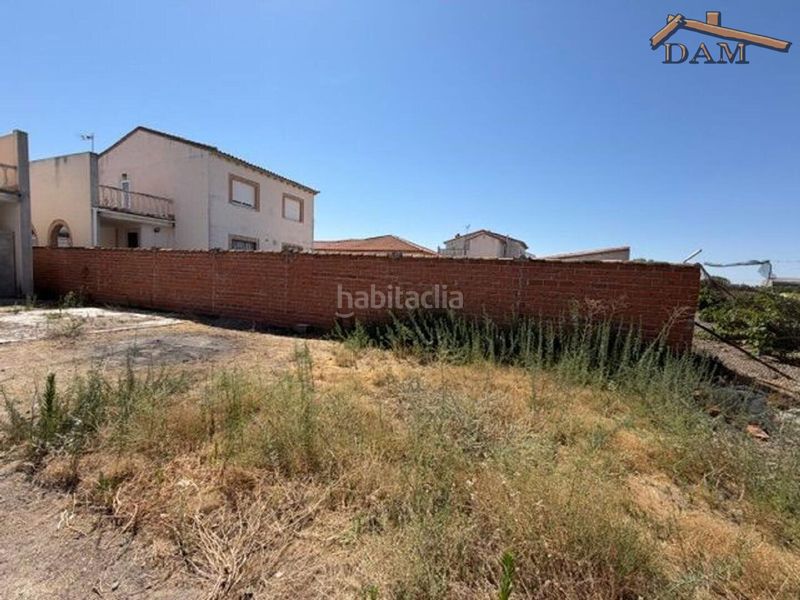 Foto e5211d1d-7bfd-4e9b-b37e-fe883c501328. Casa pareada en Carmena