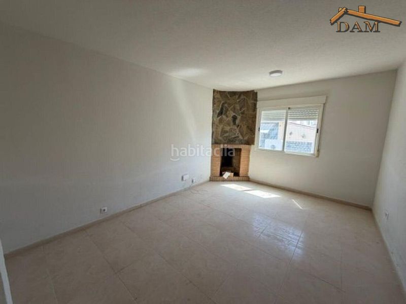 Foto febe2b44-fc69-4e24-8c08-e0adb0da5199. Casa pareada en Carmena