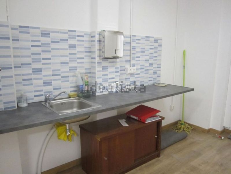 Foto a618de3c-ac55-41e4-8d11-e92bf2d7dc00. Local comercial a El Camp d´en Grassot i Gràcia Nova Barcelona