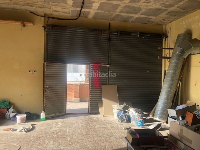 Foto f8391395-7547-4475-941f-564a4eb7bf34. Local comercial a Molins de Rei