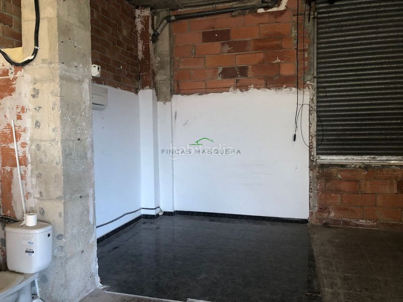 Foto fc4c4b50-3d77-42e0-bcd8-cfa264c7d51a. Local comercial a Molins de Rei