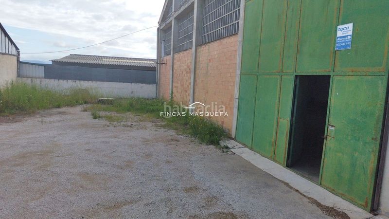 Foto f63ed8eb-cbbd-45e1-906c-0812a50ca409. Nave industrial conjunto de naves en venta en Sant Llorenç d´Hortons