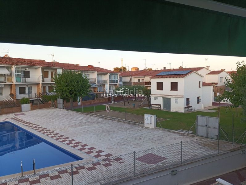Foto 1fcb4881-7ec8-4f68-9d20-f4bee474b8bc. Casa adossada amb calefacció aparcament piscina a Coma-ruga