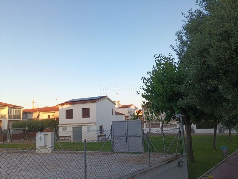 Foto 5294bf41-d955-4554-b5ff-2e3ae9c0a2da. Casa adossada amb calefacció aparcament piscina a Coma-ruga