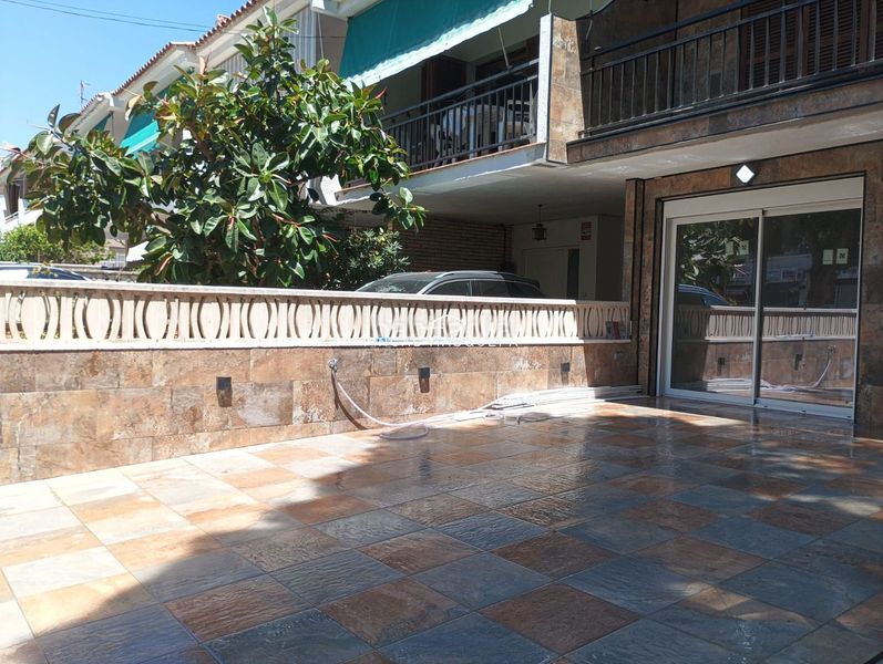 Foto c133b65c-7fc6-4b5c-8835-a2e3fc493a12. Casa adossada amb calefacció aparcament piscina a Coma-ruga