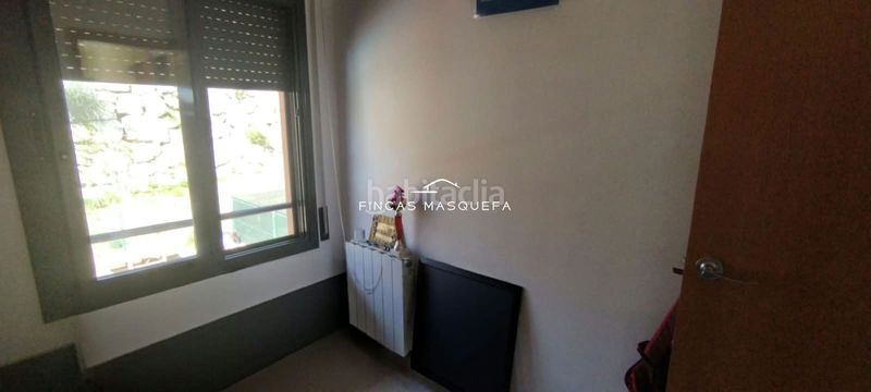 Foto d183b297-1be7-4ba8-8f65-adbe2c8ff13c. Casa adossada amb calefacció aparcament a Masquefa