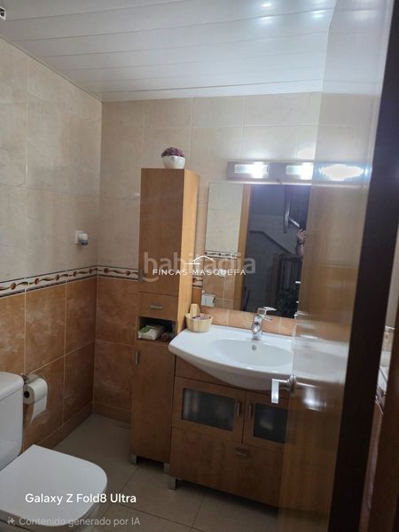 Foto 633a89b3-9a3b-45b4-a089-8676ca8daa44. Casa adossada amb calefacció aparcament a Masquefa