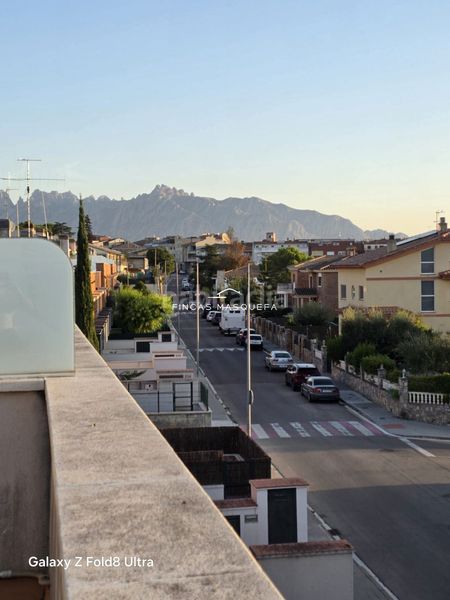 Foto d61854e7-53e8-4c86-95d5-8377358a8969. Casa adossada amb calefacció aparcament a Masquefa