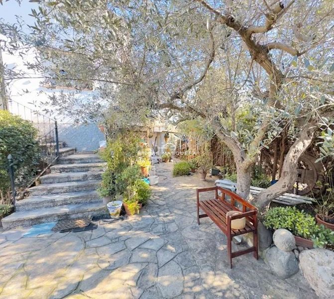 Foto 4b0ccf11-2697-4531-b439-43f22271bed3. House with parking pool in Sant Esteve Sesrovires