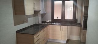 Duplex  Pi. Duplex muy luminoso en venta en masquefa