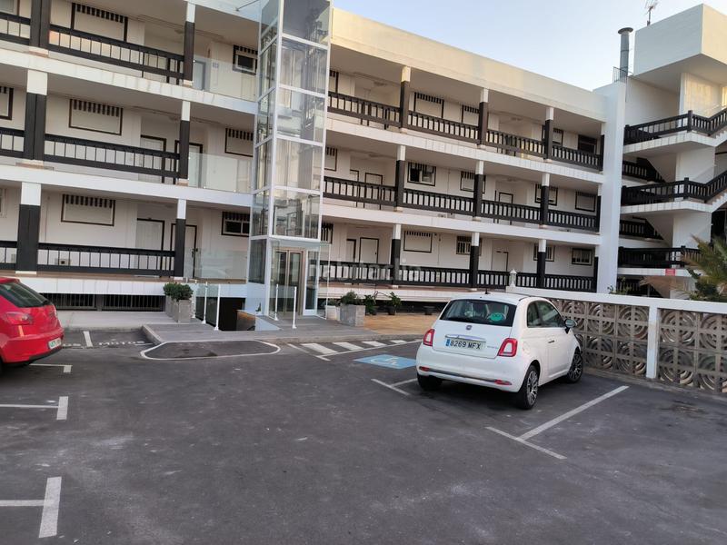 Foto 561a25b4-336d-44eb-8343-93aa986b80ac. Piccolo appartamento con parcheggio piscina in Callao Salvaje - Playa Paraíso Adeje