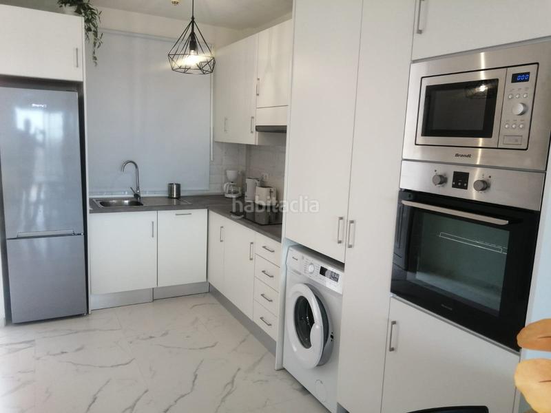 Foto 53138c8d-05f2-4923-87f1-a2e87e63d0a3. Zweistöckige wohnung mit pool in Los Cristianos Arona