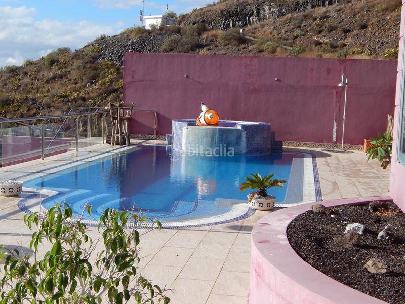 Foto 5c822b6b-a006-4665-91ff-2e73f3dbe1ea. Chalet con riscaldamento parcheggio piscina in Torviscas Centro y Alto Adeje