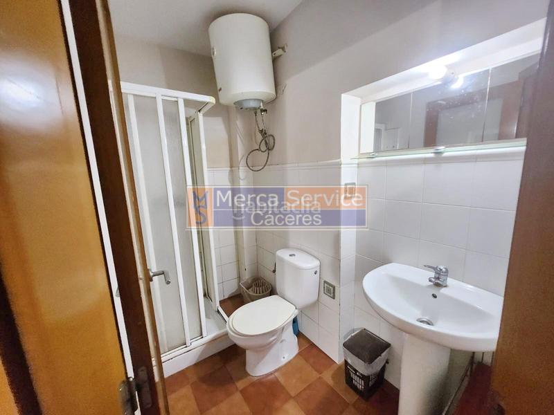 Foto 33ba7e4e-4d8c-4b7c-ab6e-6a5f7c55c09a. Alquiler apartamento en Casco Antiguo Cáceres